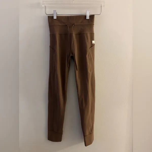Vuori Daily Leggings Size XS - Image 2