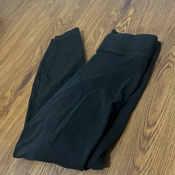 Nike Black Sportswear Essential 7/8 Mid Rise Leggings Size XS - Image 3