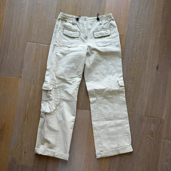 Brandy Melville Women's Cream and Tan Trousers - Image 3