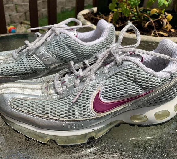 2008 ⚡Nike Max Air US size 10 Running Sneakers Shoes 318163-051 - Image 2