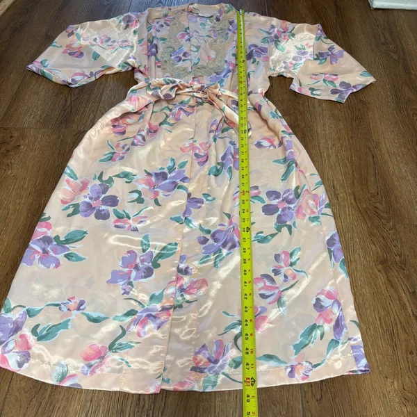 VTG Victorias Secret‎ Gold Label Floral Satin Robe Lace Light Pink Romantic sz M - Image 10