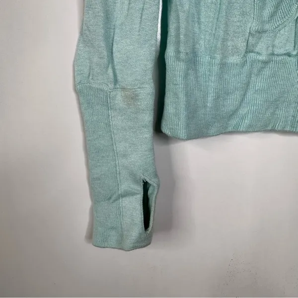 Lululemon Light‎ Blue Long Sleeve Sweater - Image 3