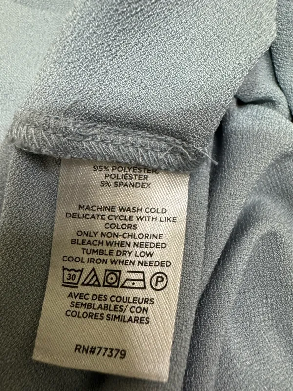 Ann Taylor Light Blue Mock Neck Sleeveless Blouse Size M - Image 6