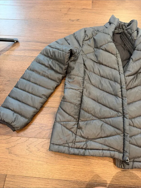 The North Face Women's Black Quilted Puffer Jacket Size Medium - C27-140 - Image 4