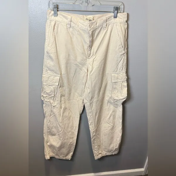 Madewell Women's Low Slung Cargo Beige Pants‎ Size 27 - Image 2
