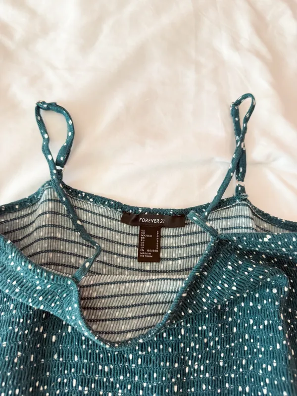 Forever 21 Emerald Green Dotted Smocked Dress Size Small - Image 3