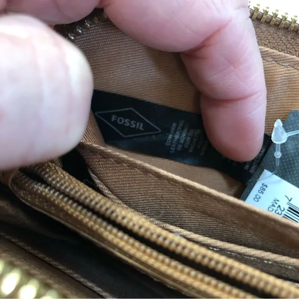 Fossil Madison Zip Clutch - Image 8