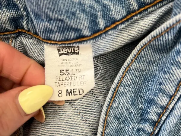 Levi's High-Rise Distressed Light Blue Women's Jeans - Image 8