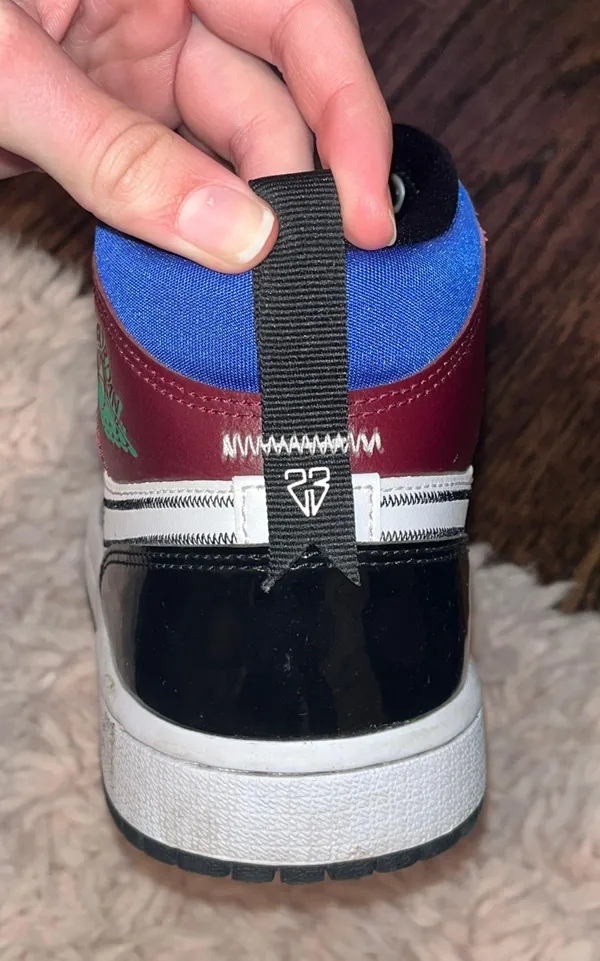 Jordan 1s - Image 5