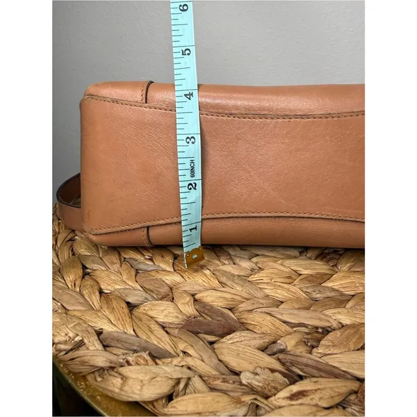 Vintage Gucci Purse GG camel box calf leather shoulder bag gold-tone hardware - Image 7