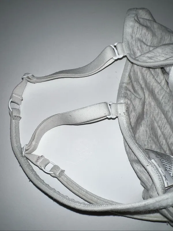 Old Navy Light Gray Cropped Camisole Bralette - Image 9