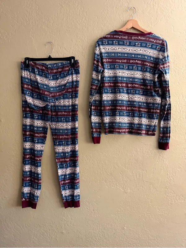 Harry Potter Patterned Long Sleeve Pajama Set - Blue & Burgundy - Image 2