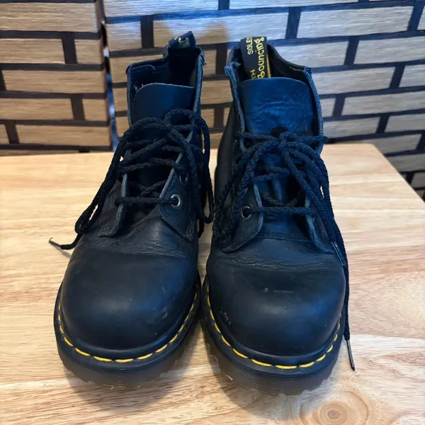 Dr. Martens Black Combat Boots‎ Made In England UK 5/W7/M6 - Image 3