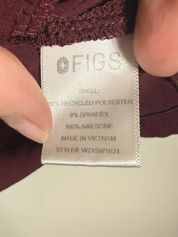 Figs FULL SET Burgundy Casma Scrub Top Kade Straight-Leg Scrub Pant FionLite - Image 10