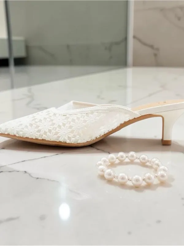 NWT A New Day Women's Delilah Floral Embroidered Mule Heels Off White 7.5 - Image 2