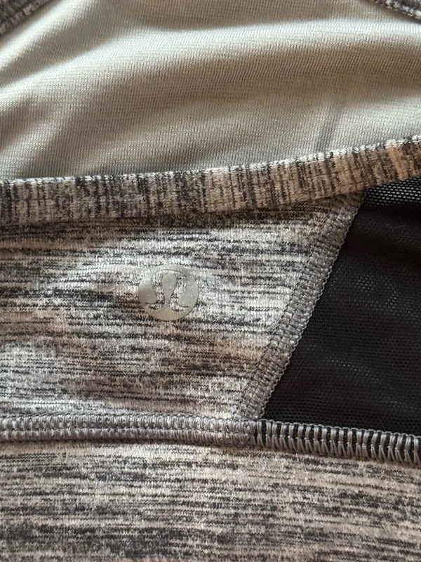 Lululemon Dark Marl Grey Flow Y Sports Bra 6 S - Image 3