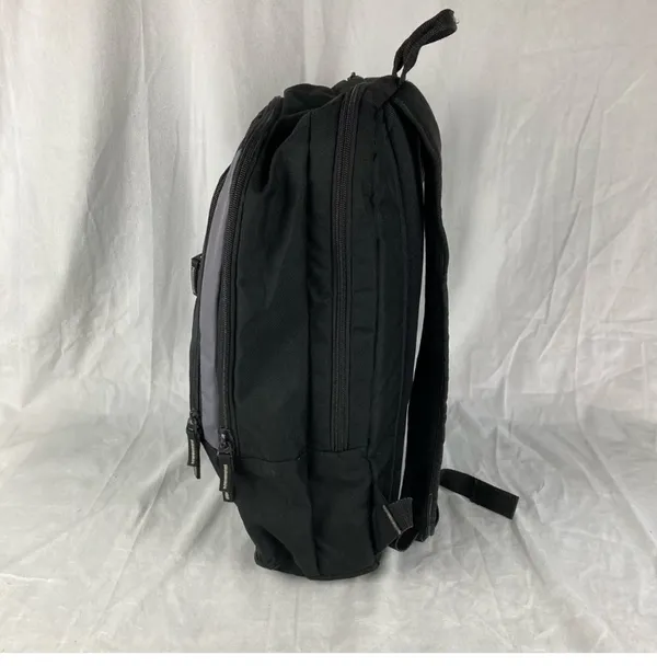 Case Logic 17" Laptop Backpack in Black, Unisex Black - Image 2