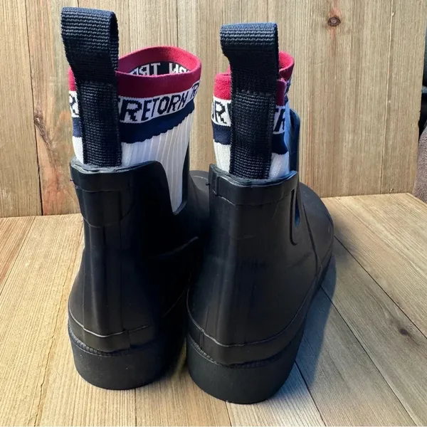 Tretorn Women’s Lia‎ Navy Short Rain Boots with Red White Blue Logo Sock size 7 - Image 4