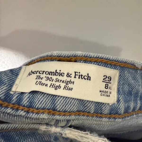 abercrombie fitch 90s‎ straight ultra high rise Size 29/8 XL Light Wash Distress - Image 8