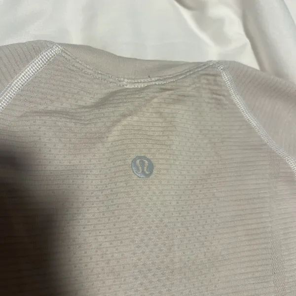 Lululemon Swiftly Short Sleeve - Image 3