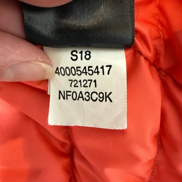 The North Face Flare Puffer Down Vest Blue Geometric Medium - Image 5