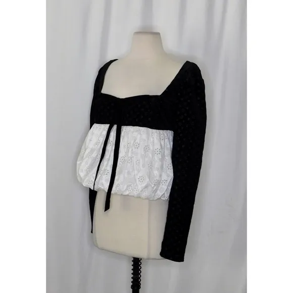 NWT!! FOR LOVE AND LEMONS‎ Elisa Long Sleeve Top Black Velvet Taffeta Eyelet XS - Image 5