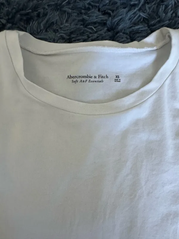 Abercrombie Essential Tee - Image 2