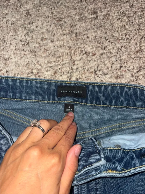 Free Assembly Jeans  - Image 2