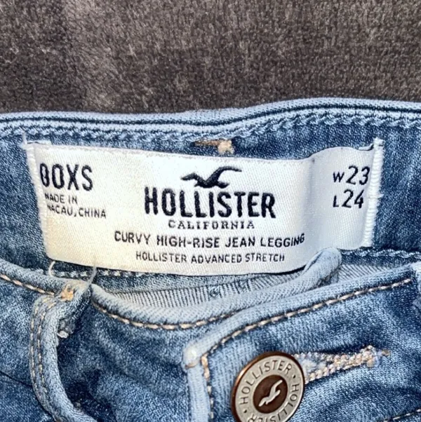 Hollister Jeans Skinny Ripped - Image 2