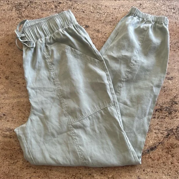 (NWOT) Abercrombie & Fitch Utility Jogger in Mint Green, Small - Image 7