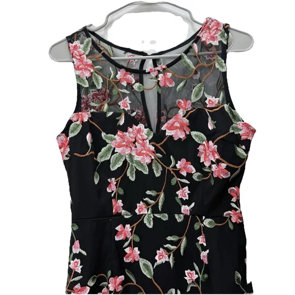 NWT Lulus Headliner Floral Embroidered Sleeveless Midi Dress‎ Size MEDIUM - Image 6