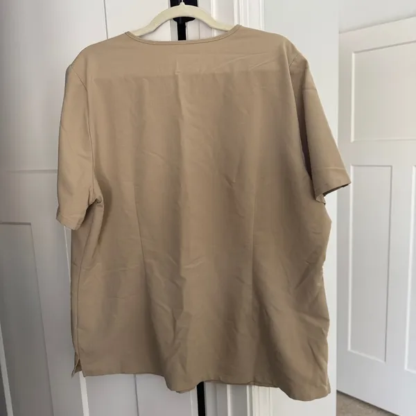 Figs Casma 3 Pocket Beige Technical Collection Scrub Top‎ Short Sleeve V Neck - Image 4