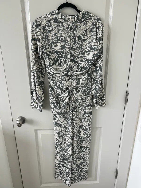 Long Sleeve Ruched Paisley Maxi Dress - Green & White - Image 4