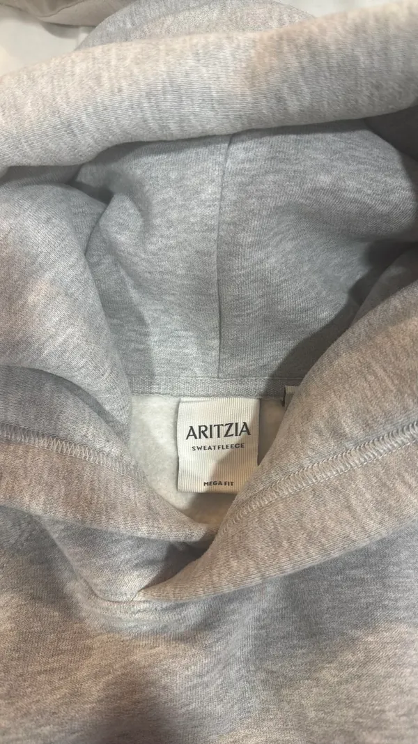 Aritzia Xs grey hoodie. Sweat fleece - Image 5