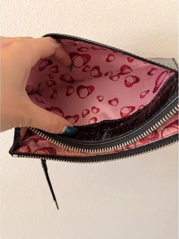 Vintage Black Coach Poppy Wristlet Wallet with Silver Hardware and Pink Interior - Image 4