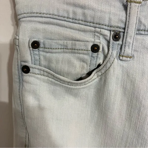 Women's Abercrombie & Fitch‎ Super Skinny Size 28 X 30 White Denim Jeans - Image 3