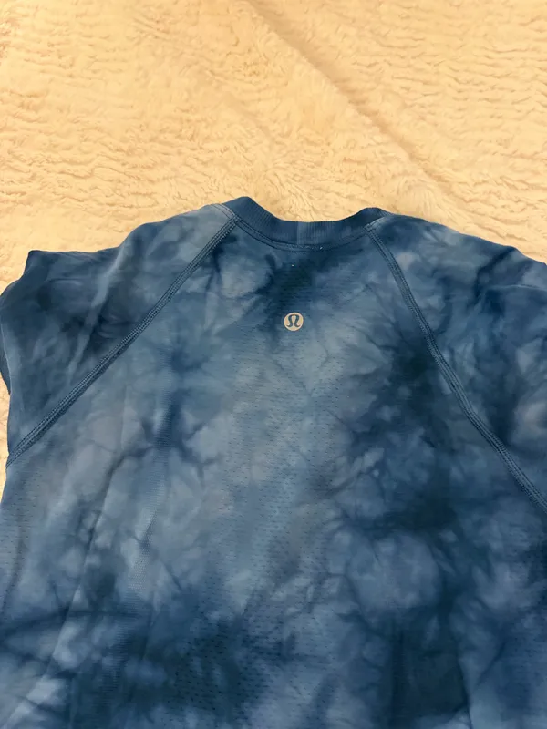 Lululemon Shirt - Image 3