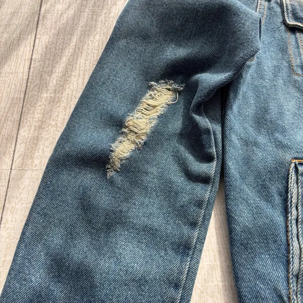 Iris Basic Distressed Fringe Hem Denim Jacket Small - Image 5