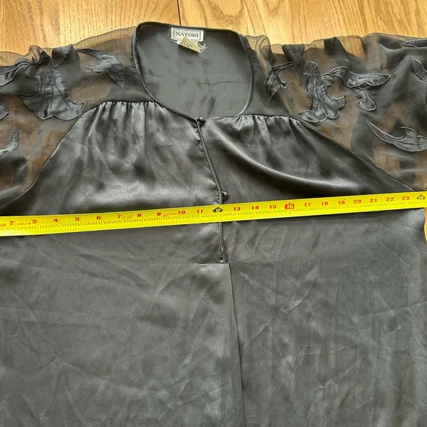 Vtg Natori Black Satin‎ Lounger Gown Sheer Floral Lace Sleeves Small S7207G 90s - Image 10