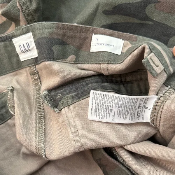 NWT Gap Camo High Waist Shorts Size 14 - Image 5