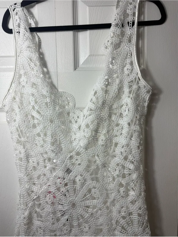 PrettyLittleThing White Flower Crochet Plunge Beach Cover Up Maxi Dress XL NWT - Image 9