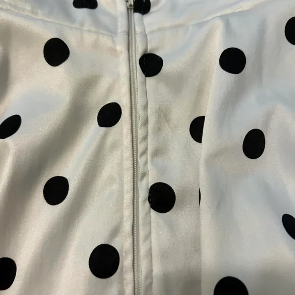 super cute black and white polka dot mini skirt 🖤🤍 - Image 3