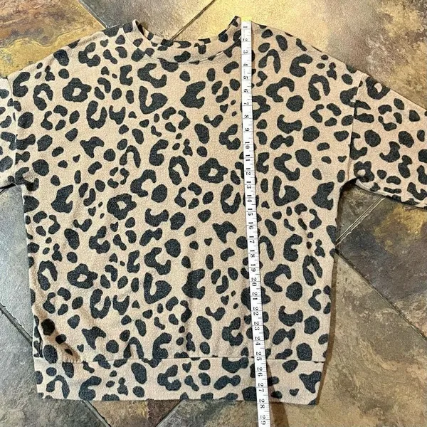 Cherish Women’s Leopard Soft Sweatshirt Medium - Image 6