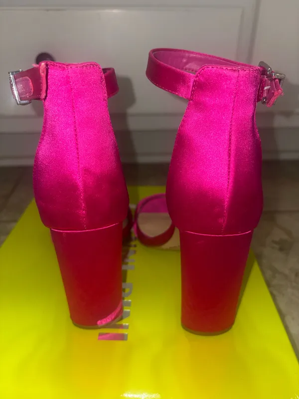 Gianni Bini Fiery Pink Heels Size 7 Never Worn!! - Image 3