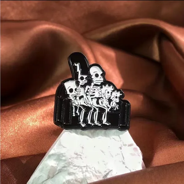 Skull Style Anime Character‎ Metal Enamel Skull Pin Halloween Clothing Lapel - Image 2