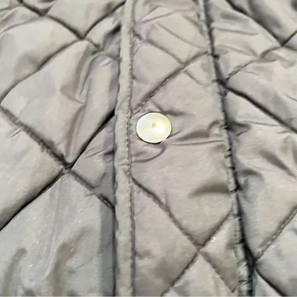 Gap Quilted Black Vest Women’s Small - Image 3