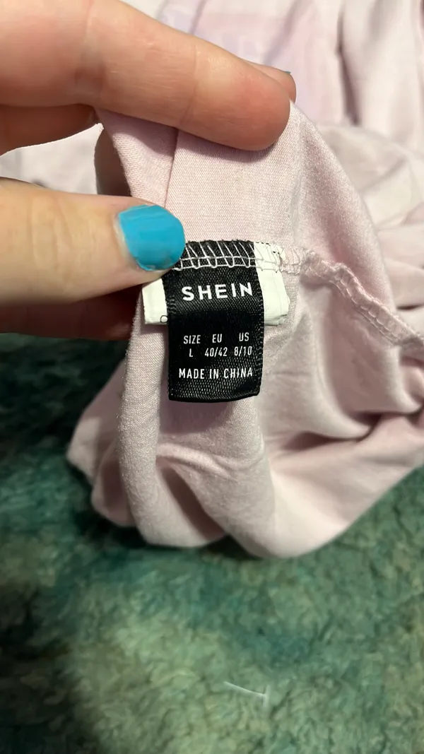 SheIn Oversized Graphic Tee - Image 2