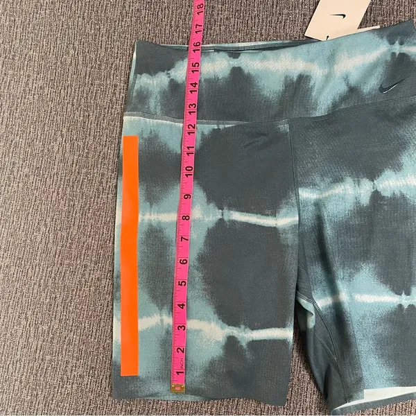 Nike Women’s Dri-Fit One Luxe Training Shorts - Image 14