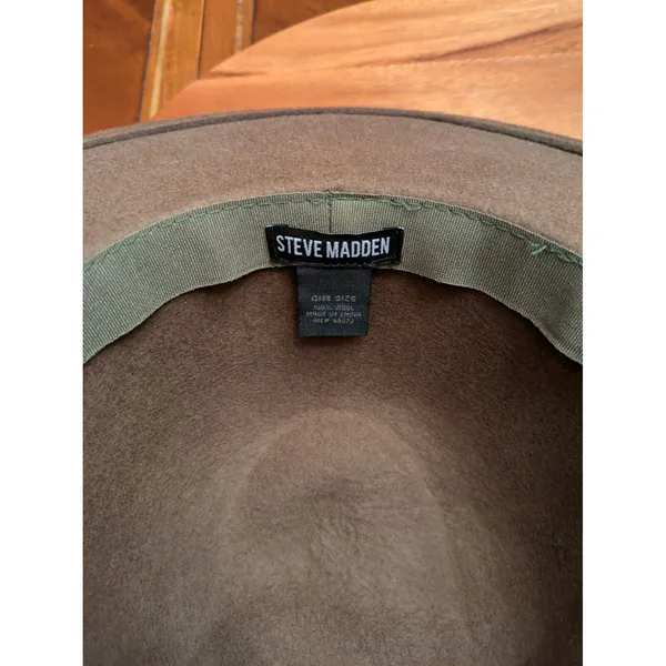 Steve Madden Women's Felted Wool Metal Chain Trimmed Fedora Dark Olive One Size - Image 4