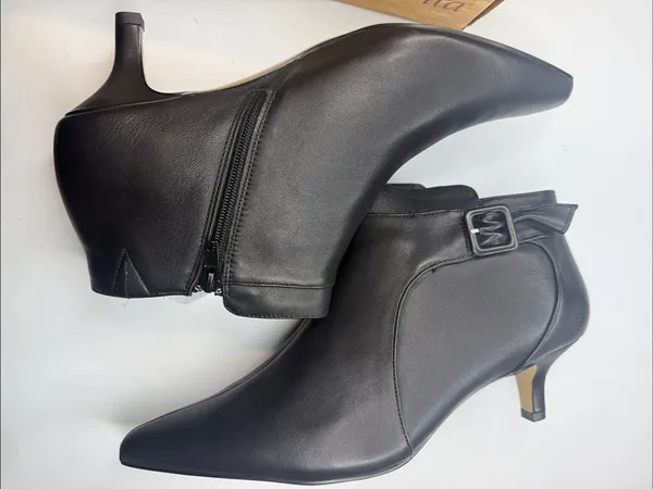WIDE WIDTH Bella Vita Women's Bindi Shooties Size 12Wide - Image 3